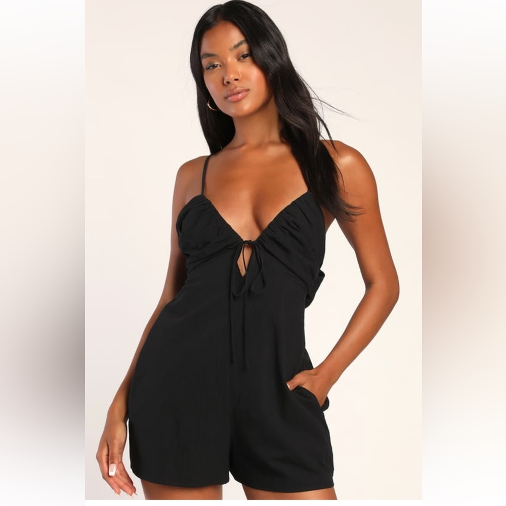 NWT Lulus XS Romper Black